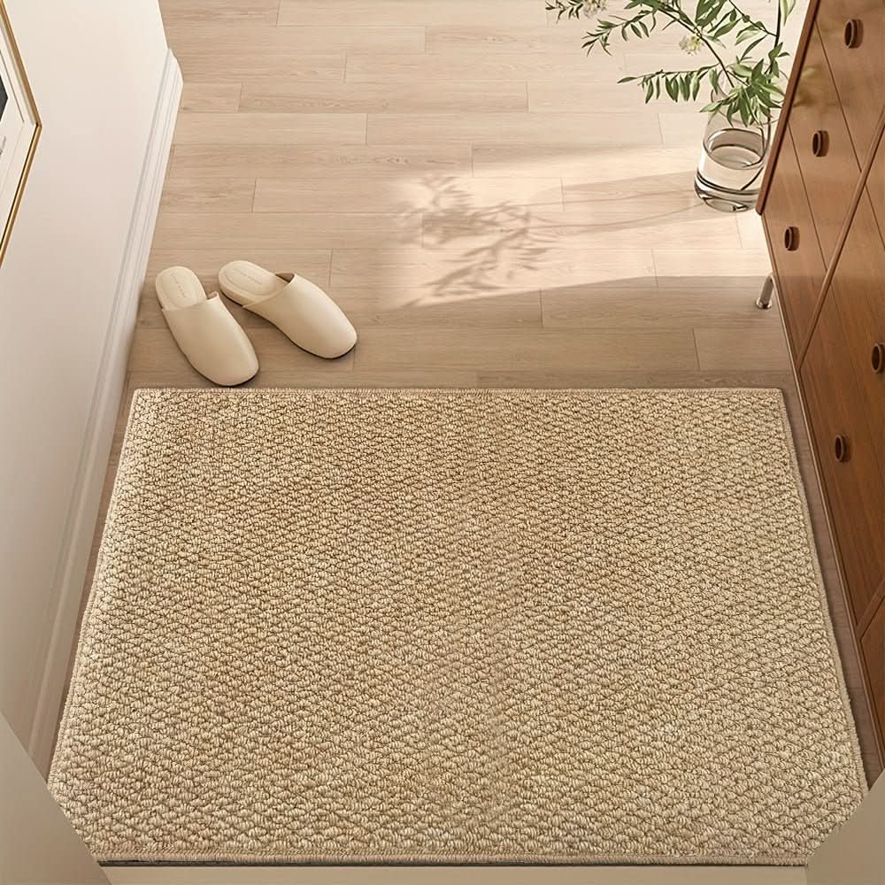 Eco-Friendly Natural Fiber Doormat for Spotless Entrances