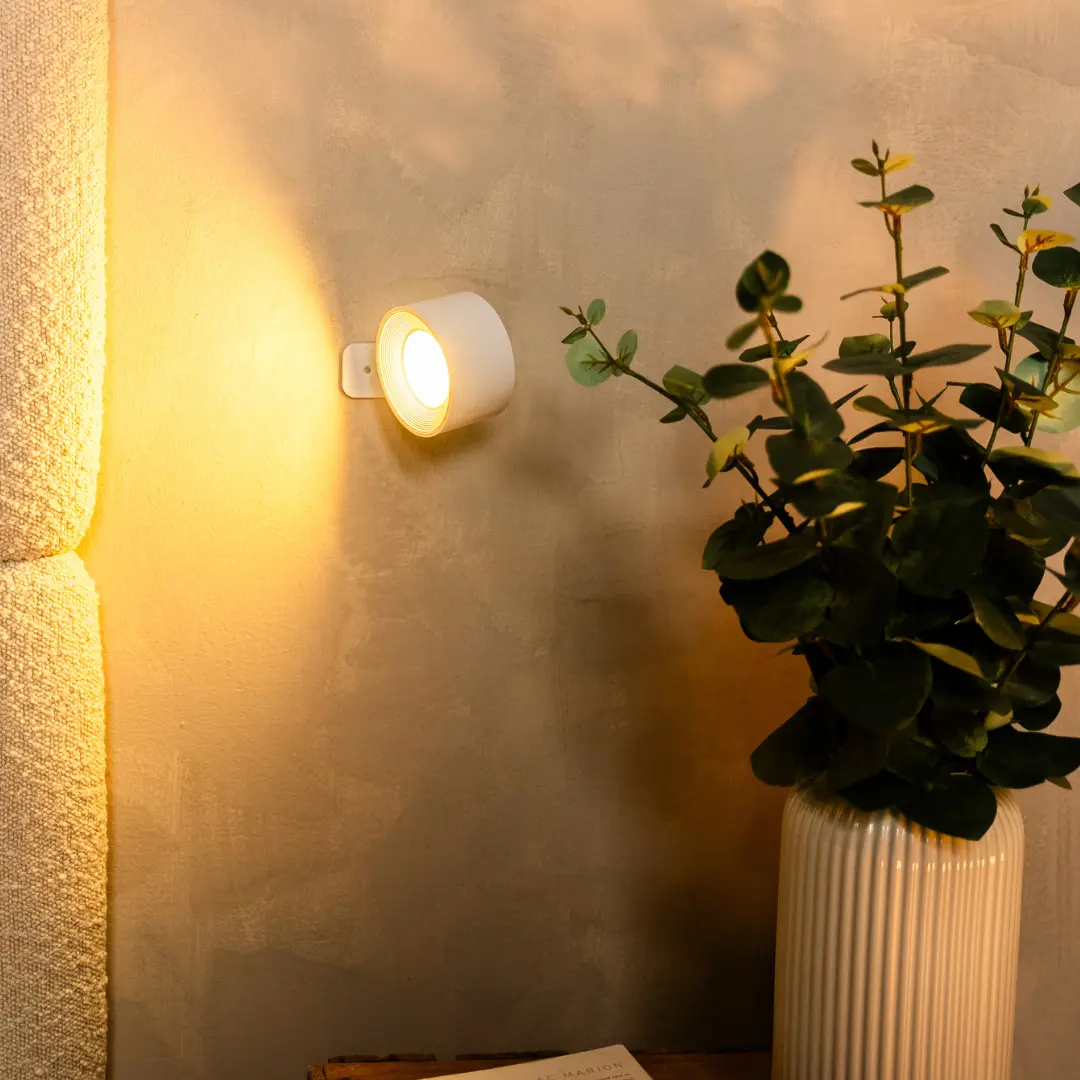 Cozy Wireless Wall Lamp – Instant Illumination with a Button Press