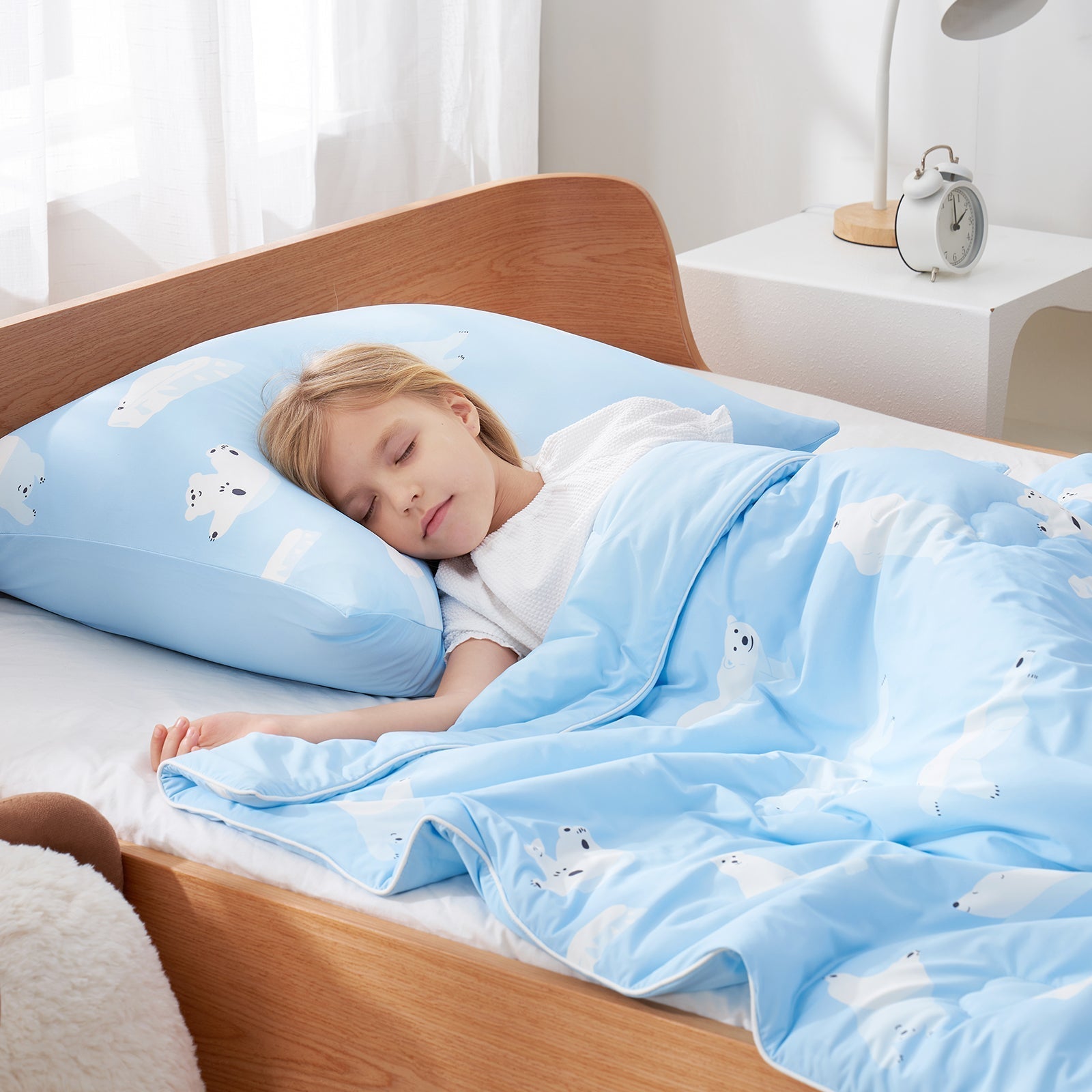 Children's Cooling Blanket with Outlast Technology | Soft, Breathable for Sleep Comfort