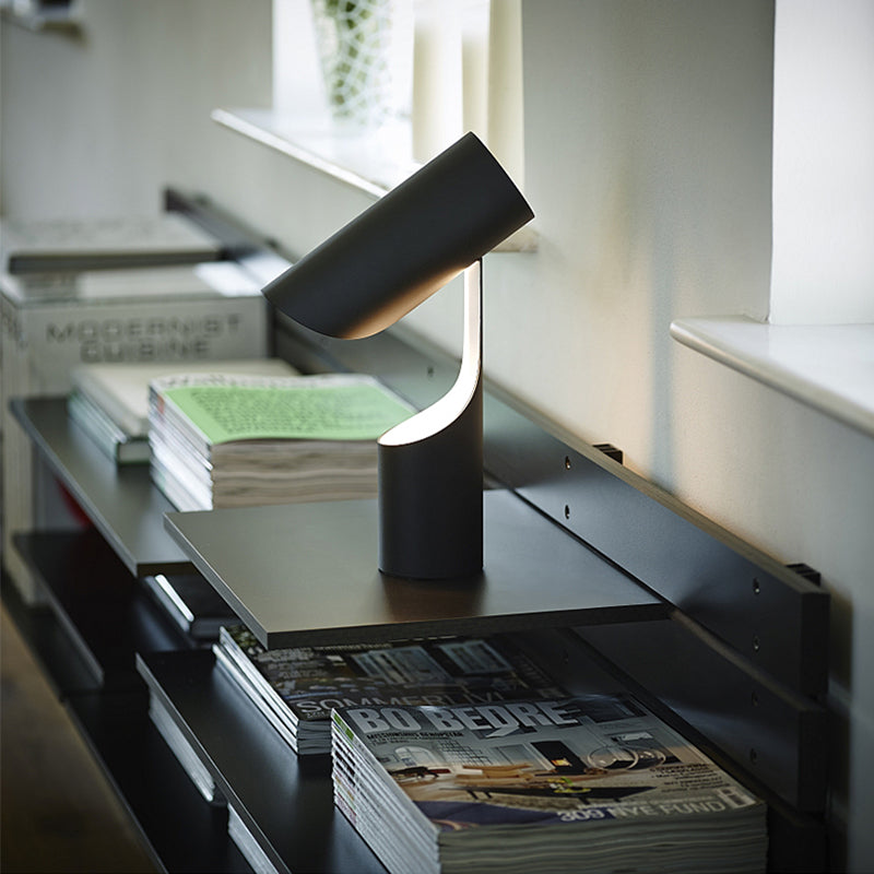 Taavita Table Lamp: Minimalism Meets Modern Brilliance