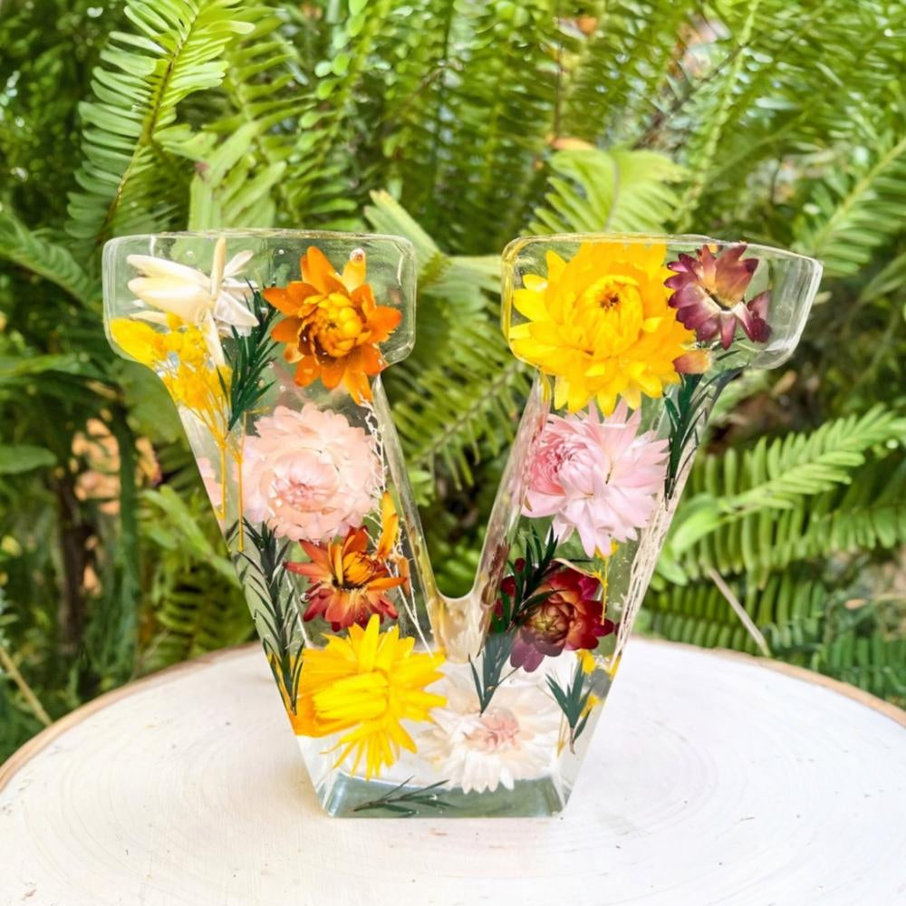 Custom Floral LED Letter Lamp for Cozy Spaces