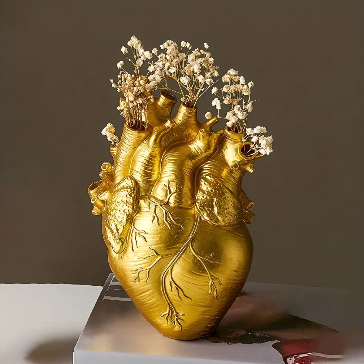 Heart-Shaped Vase in Bamboo and Wood Material