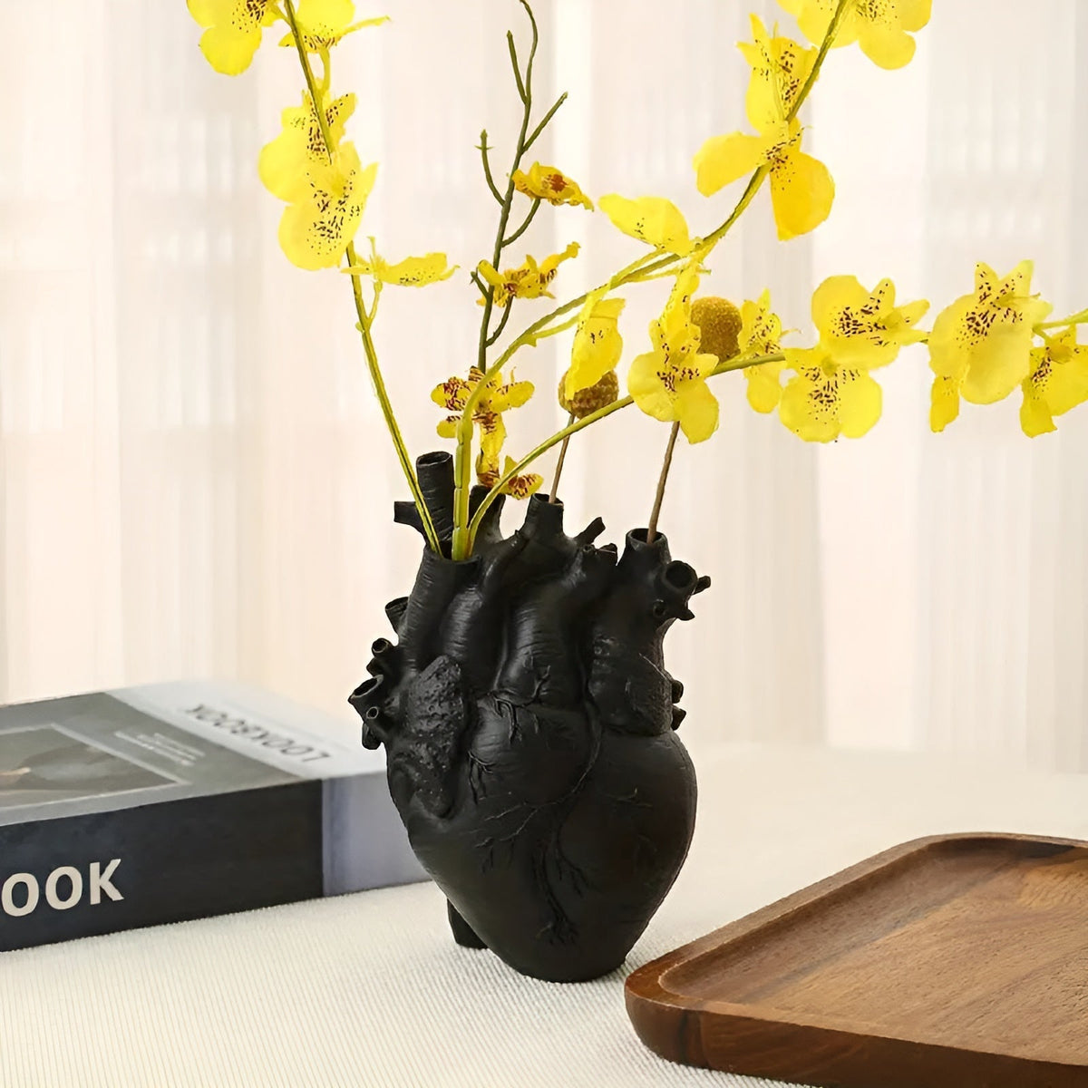 Heart-Shaped Vase in Bamboo and Wood Material