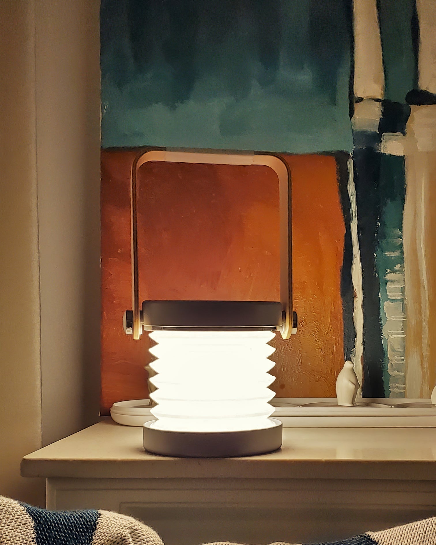 Lumosphere Honeycomb Portable Table Lamp for Warm Atmosphere