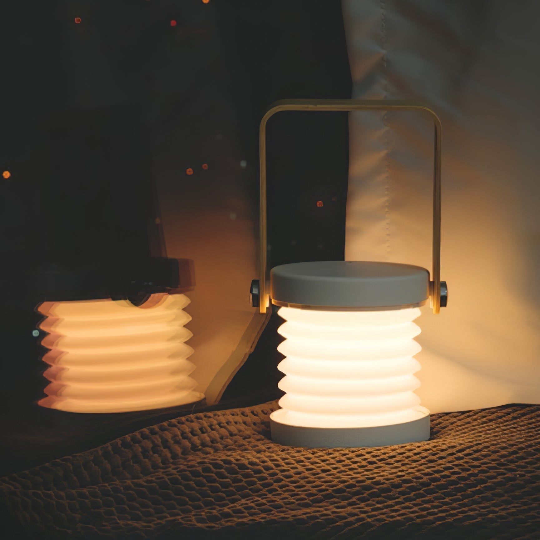 Lumosphere Honeycomb Portable Table Lamp for Warm Atmosphere