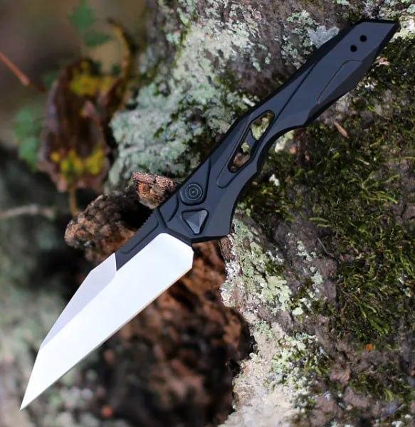 Compact Outdoor Utility Tool with Wharncliffe Blade and Swift Fold Design