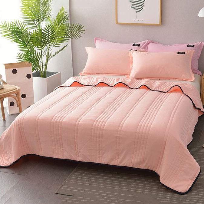 Breathable Silk Cooling Blanket for Comfortable Sleep – Lightweight Design