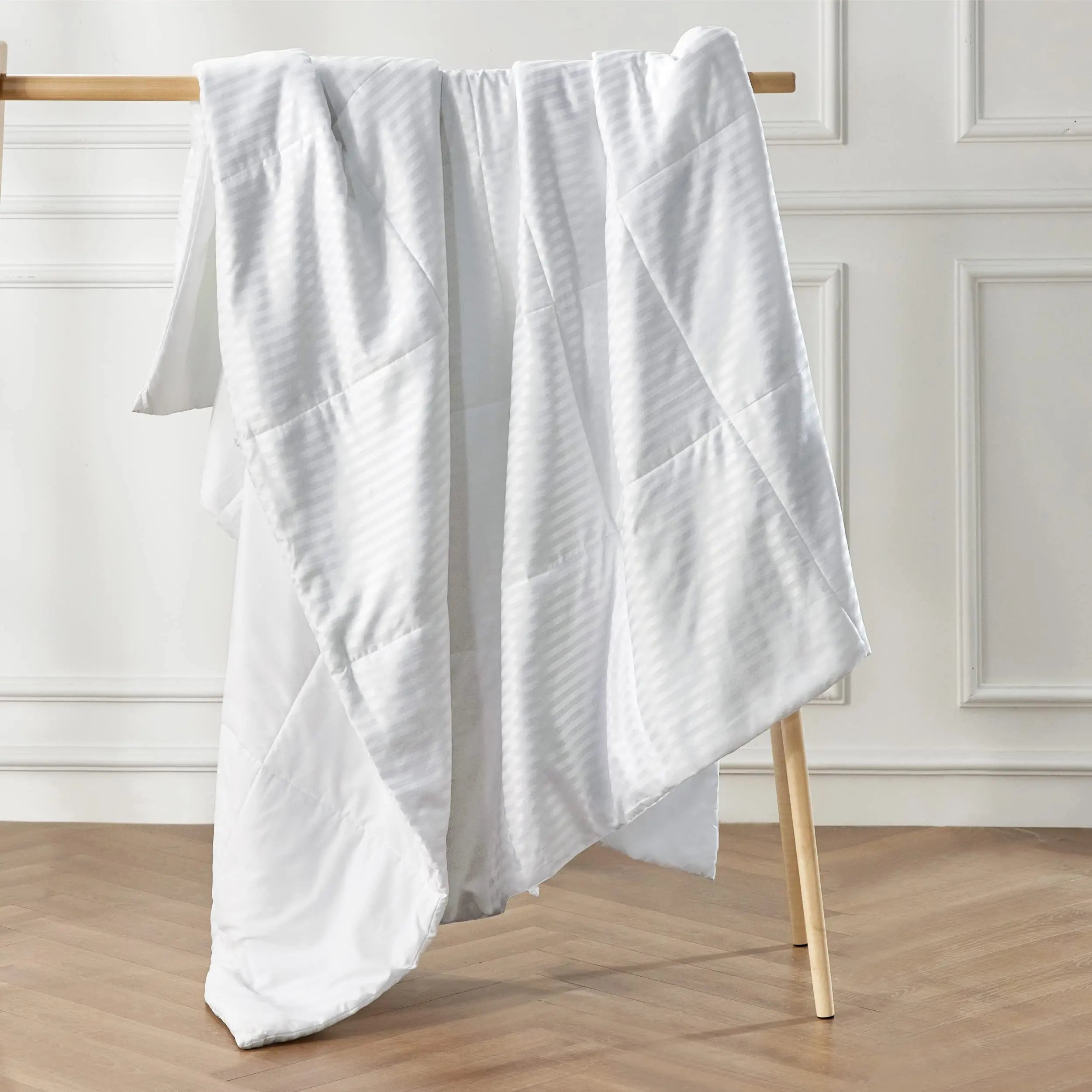Quilted Summer Duvet Insert for Comfortable Sleep – Lightweight with 8 Tabs