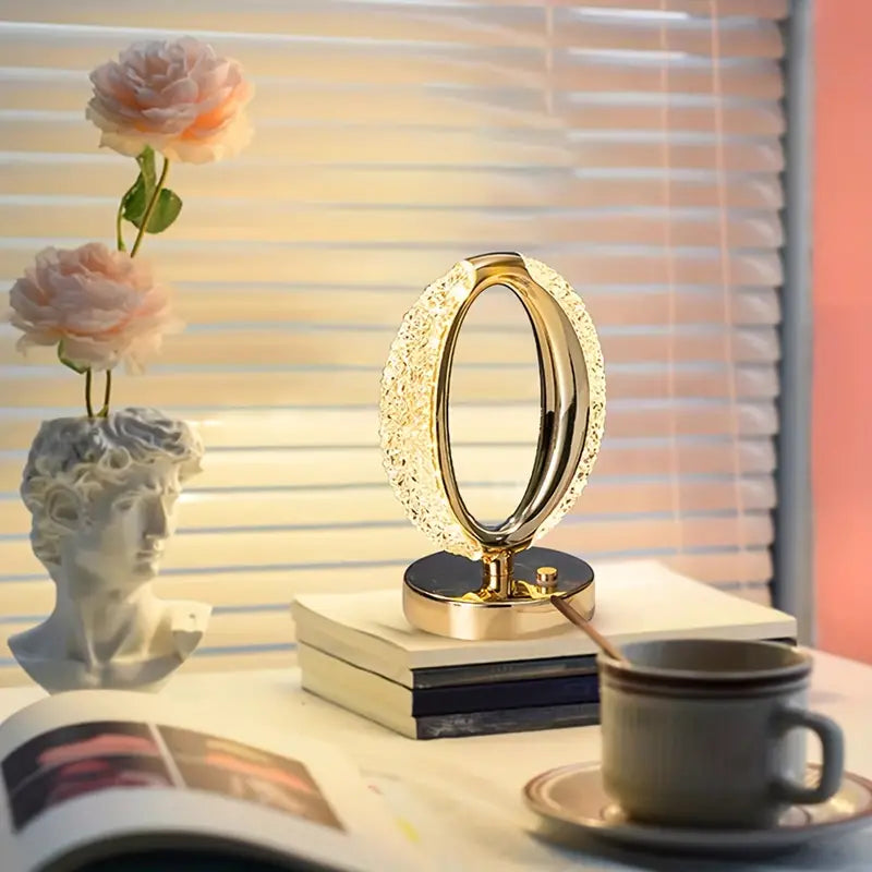 Taavita | Luxurious and Minimalistic Crystal Table Lamp