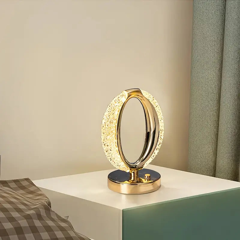 Taavita | Luxurious and Minimalistic Crystal Table Lamp