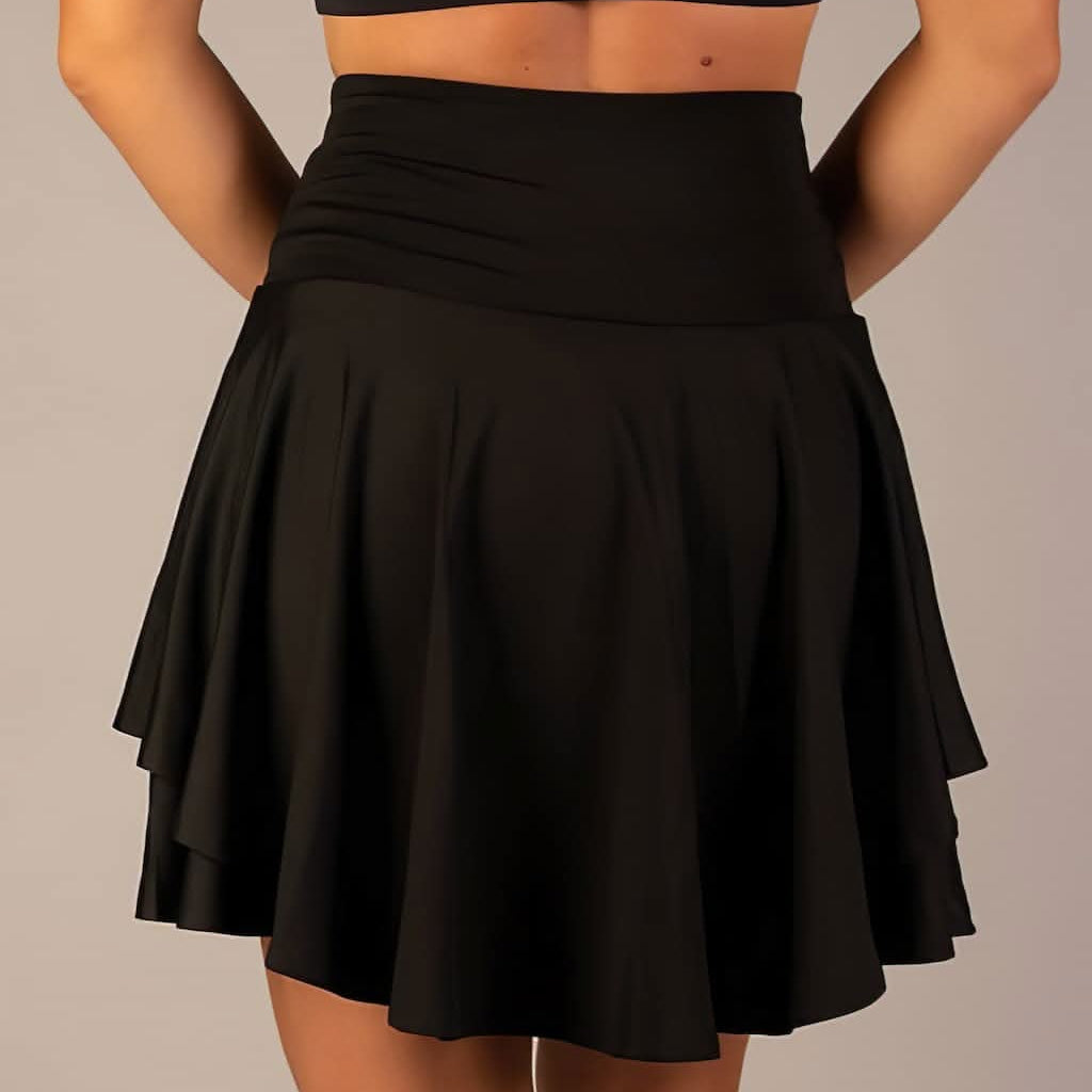 Athletic Chic Tennis Skirt for Women with Built-In Shorts
