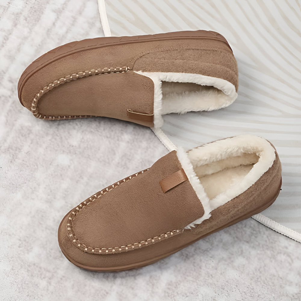 Cozy Slip-On Slippers for Men – Perfect for Home Relaxation