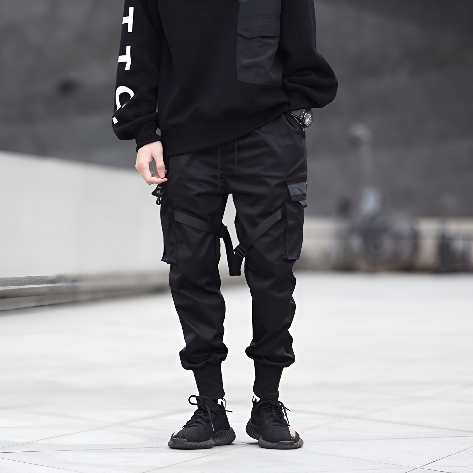 Urban Explorer Black Cargo Pants with Adjustable Straps