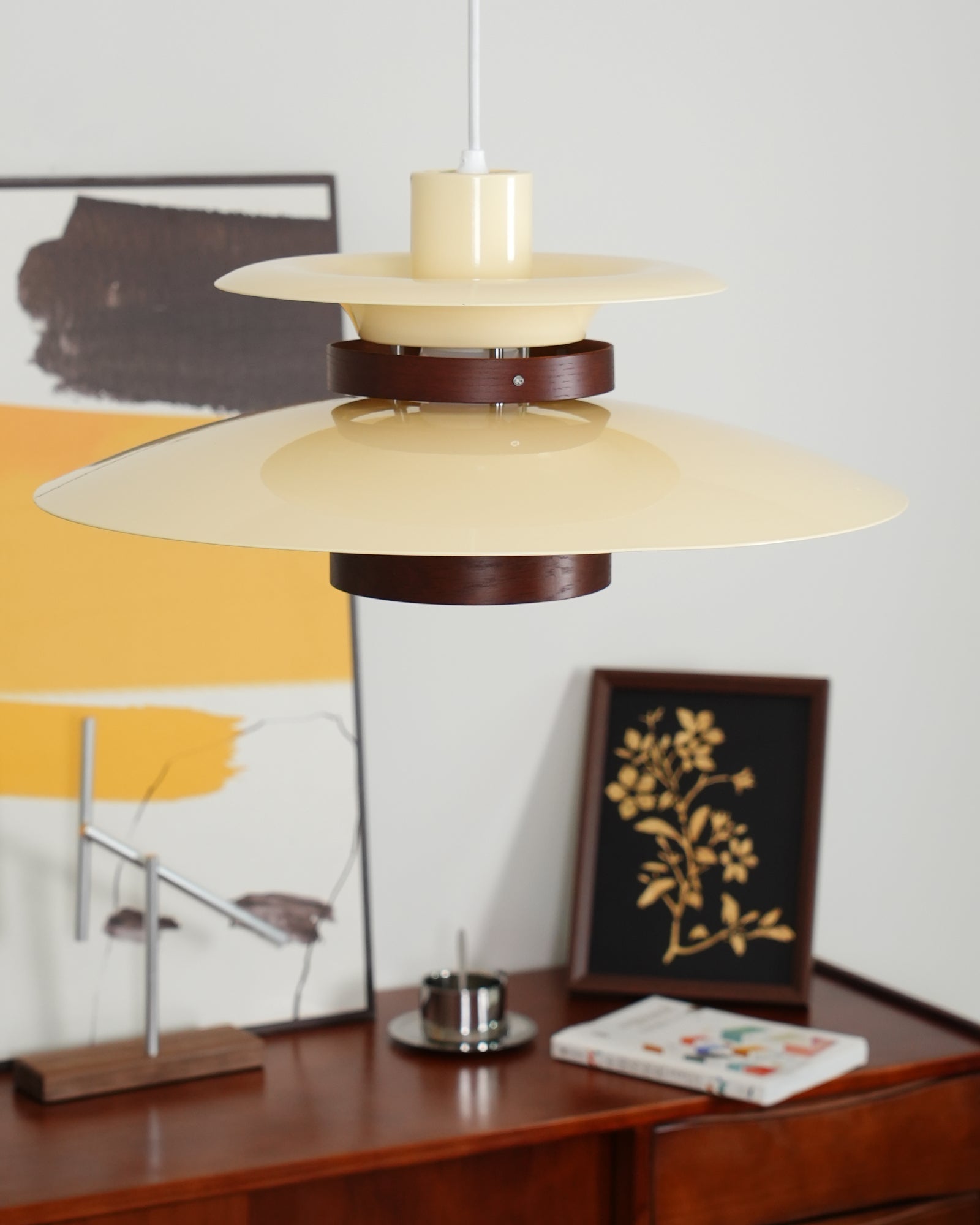 Luxe Pendant Light for a Cozy Atmosphere