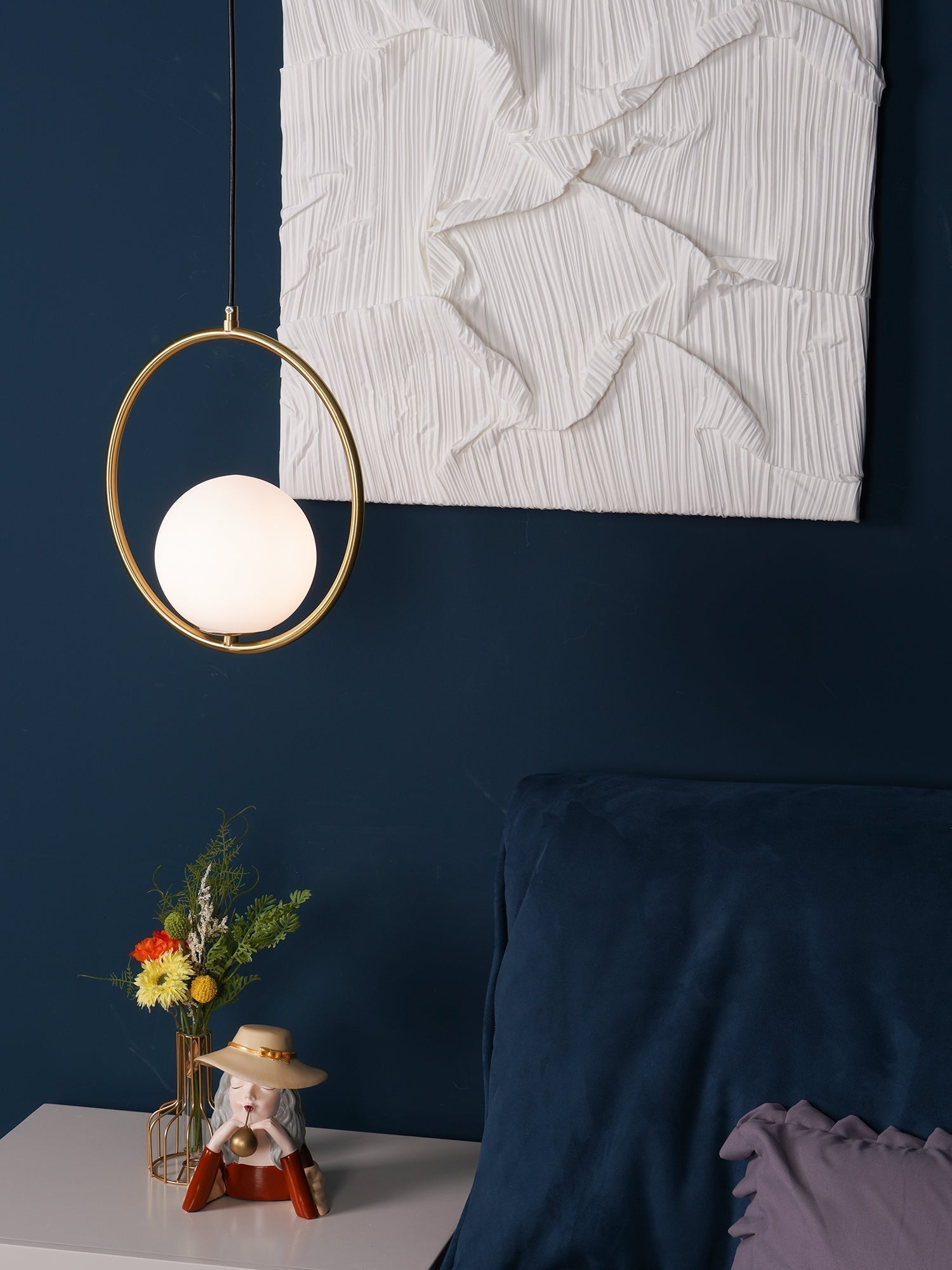 LuxeGlow Pendant Light for Stylish Home Environments