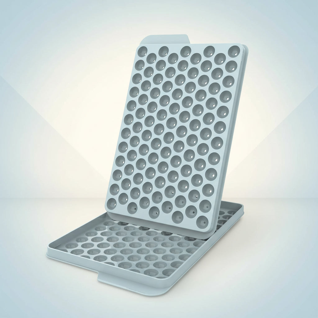 Compact Silicone Sphere Ice Maker with Lid for Bottles