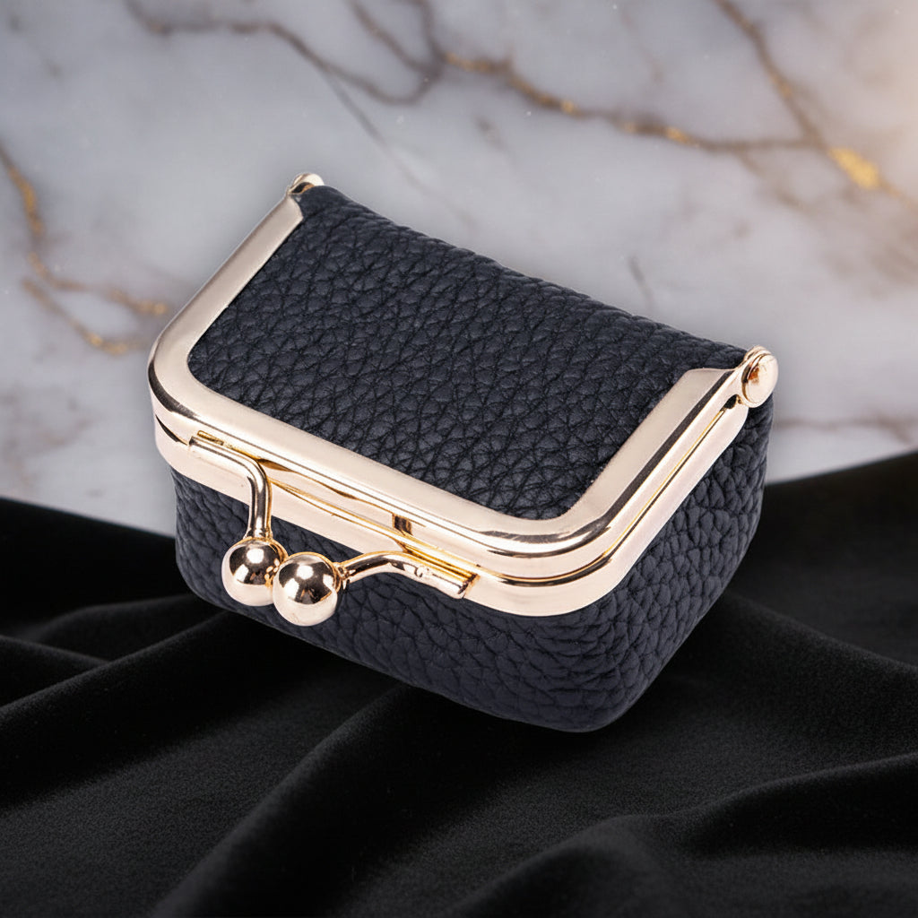Chic Travel Jewelry Organizer in Premium Leather with Gold Closure