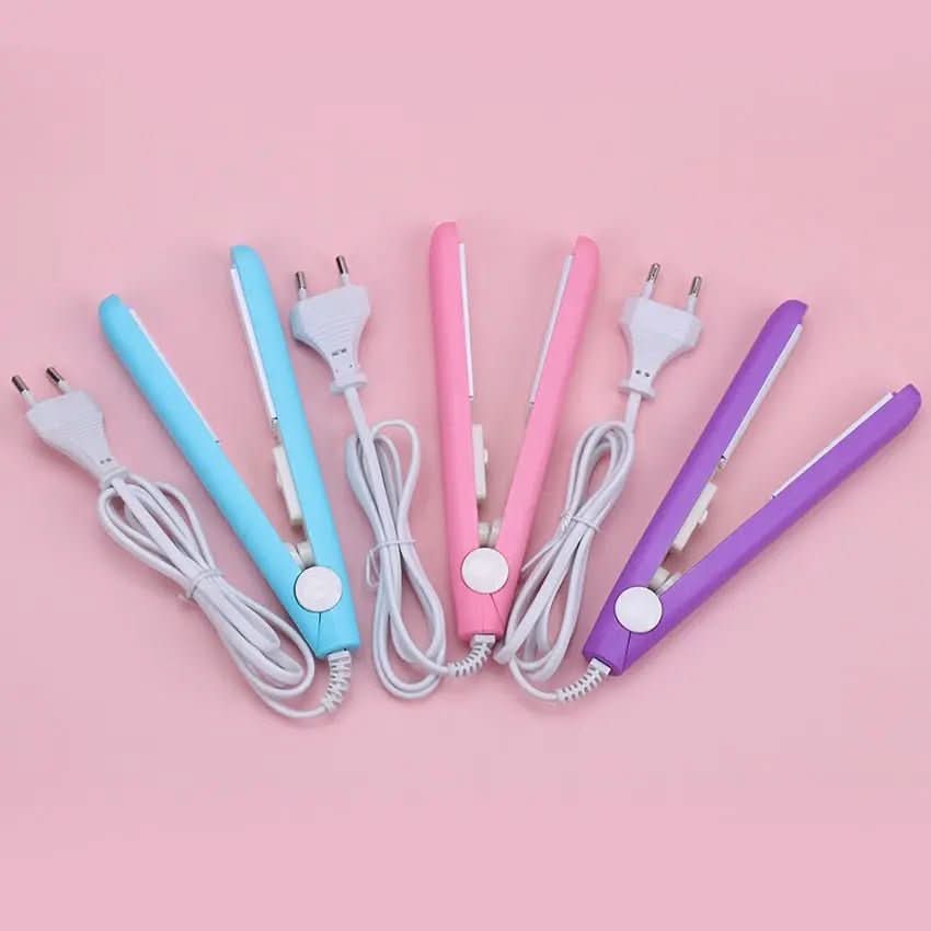 TravelEase Compact Curling Wand for Effortless Waves
