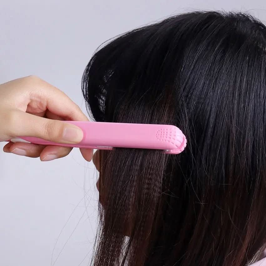 TravelEase Compact Curling Wand for Effortless Waves
