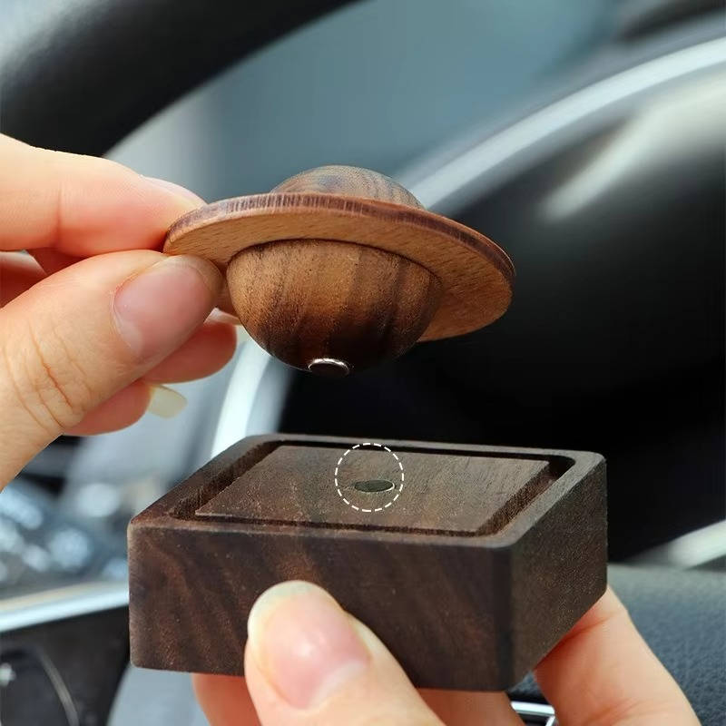 Natural Walnut Planet Diffuser – Elegant Essential Oil Decor