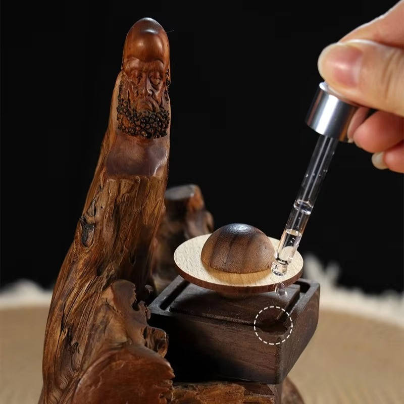 Natural Walnut Planet Diffuser – Elegant Essential Oil Decor