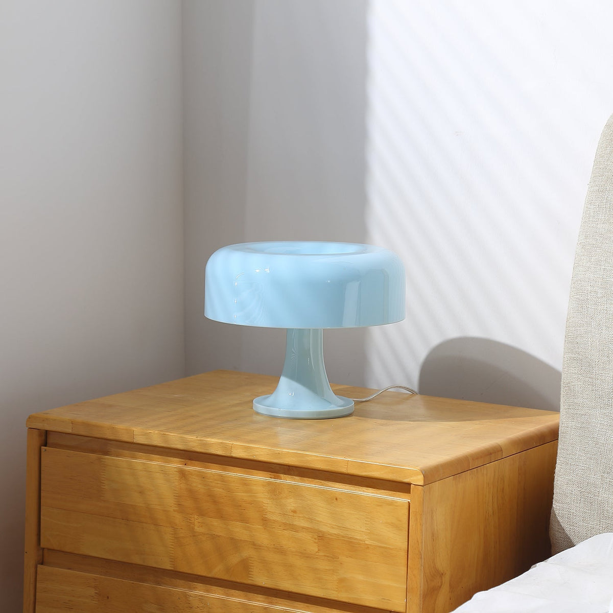 Sleek Acrylic Table Lamp – Modern Light in 5 Stylish Hues