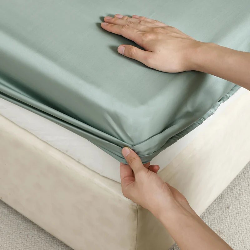 DreamEase Luxurious Mulberry Silk Cooling Fitted Sheet