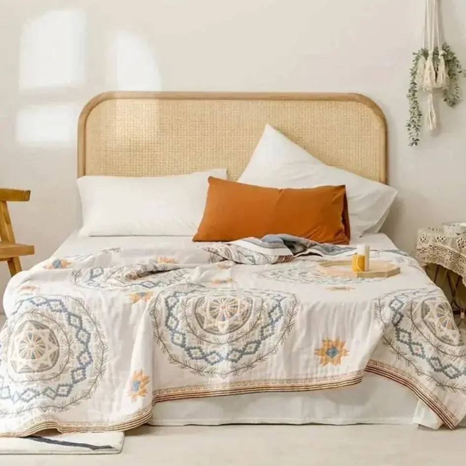 Lightweight Cotton Gauze Throw Blanket with Fringe – Boho Nordic Style for Summer