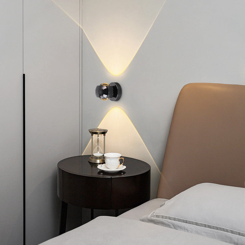 Taavita Radiance Wall Lamp: Illuminate Your Space with Flexibility
