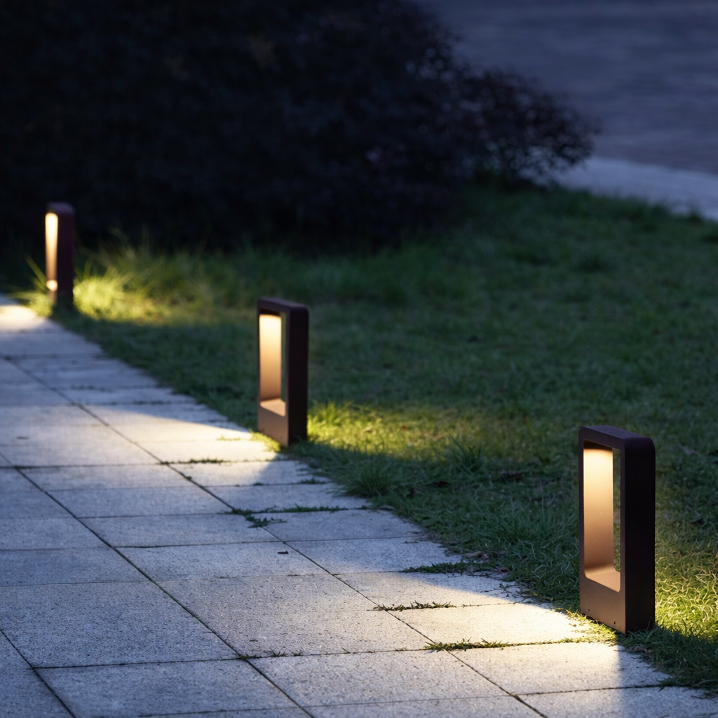Sleek Waterproof LED Garden Path Light in Black Aluminum