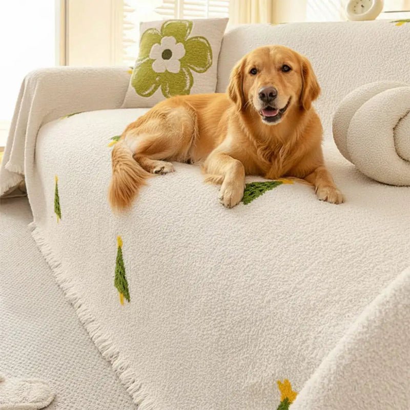 Cozy Christmas Fleece Blanket with Charming Tree Design