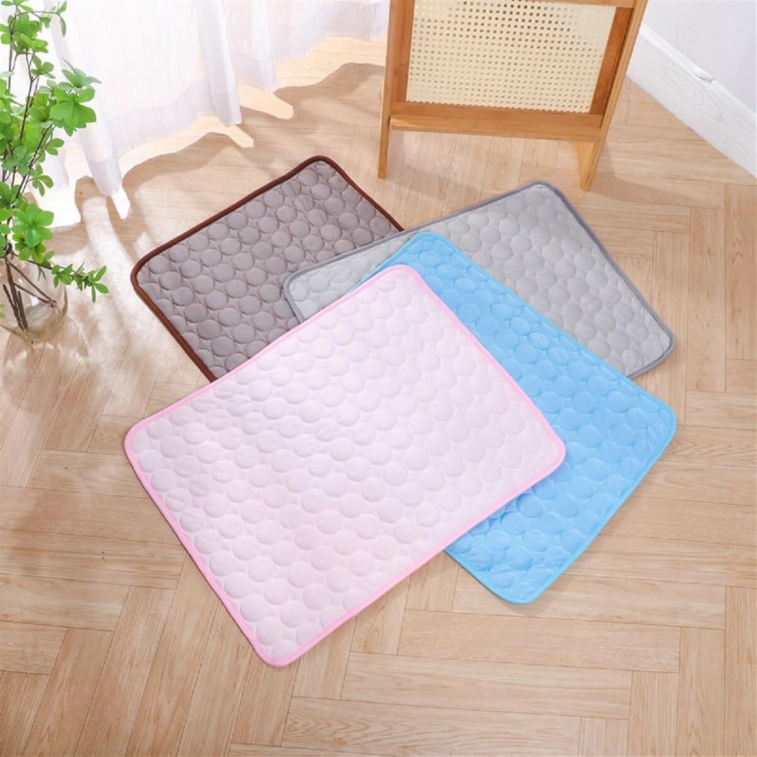 Extra-Large Dog Cooling Pad with Breathable Fabric for Summer Use