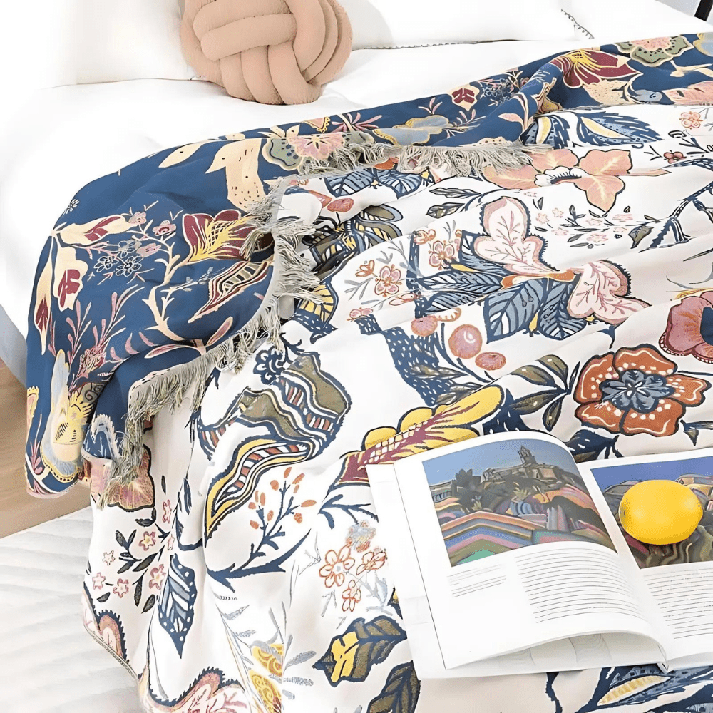 Chic Cotton Throw Blanket - Dual-Sided Floral Design