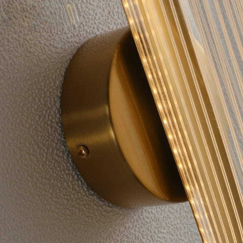 Taavita Wall Lamp Staircase - Glamorous Design in Glass and Gold