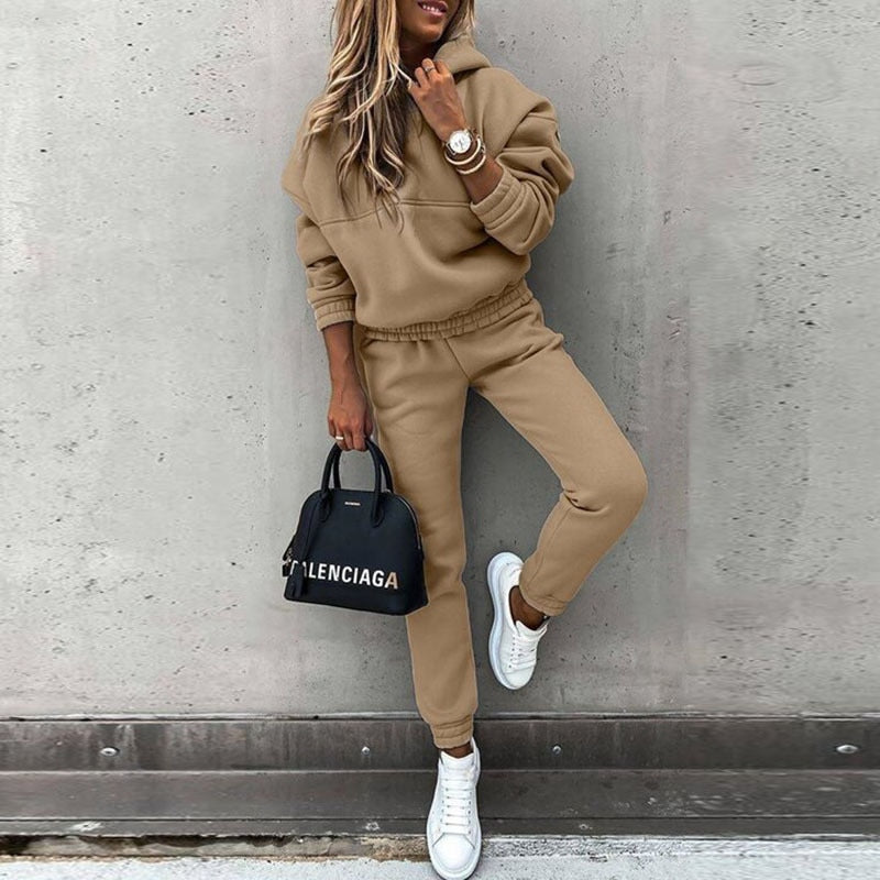 CozyTech Jogging Set for Ultimate Comfort and Style