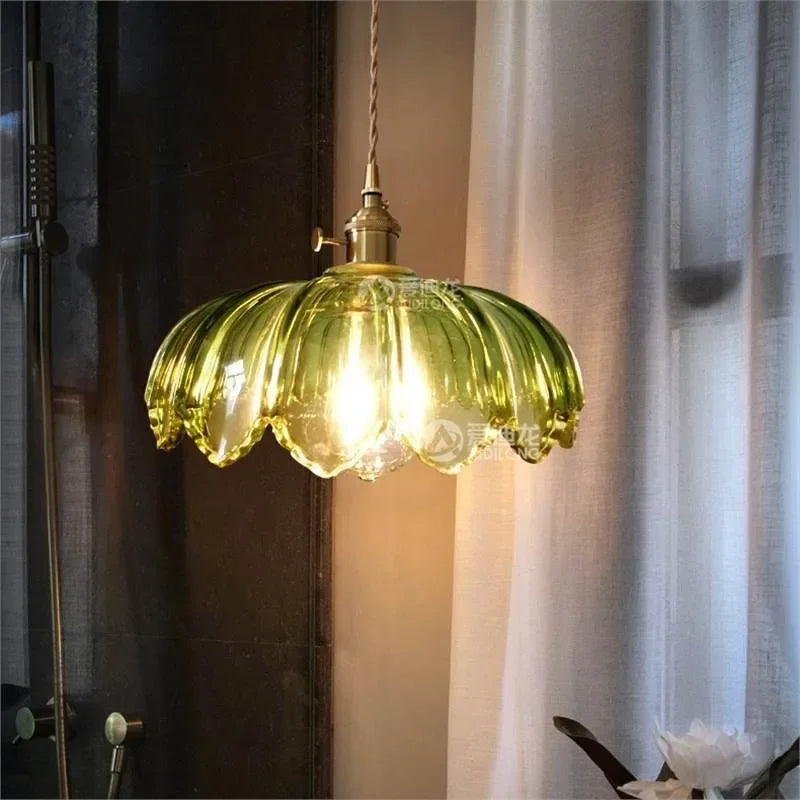 Timeless Elegance Pendant Light – Retro Style Hanging Lamp