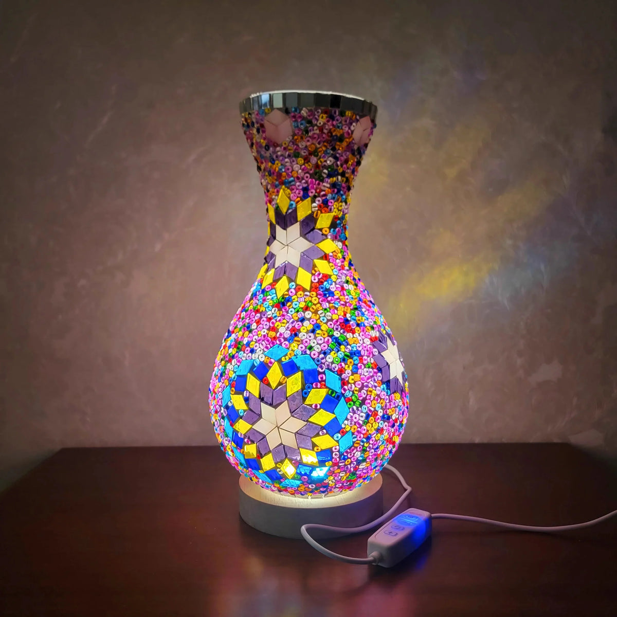 Mediterranean-Inspired Mosaic Table Lamp for Cozy Spaces