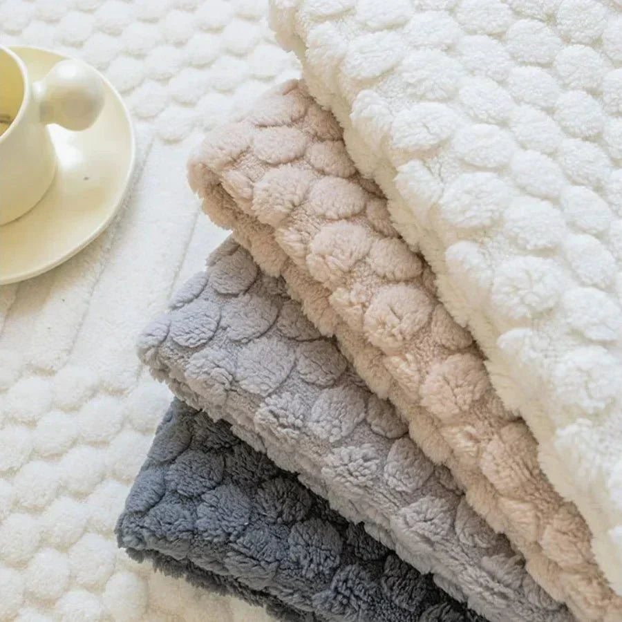 Snug Haven Plush Fleece Sofa Blanket for Ultimate Winter Comfort