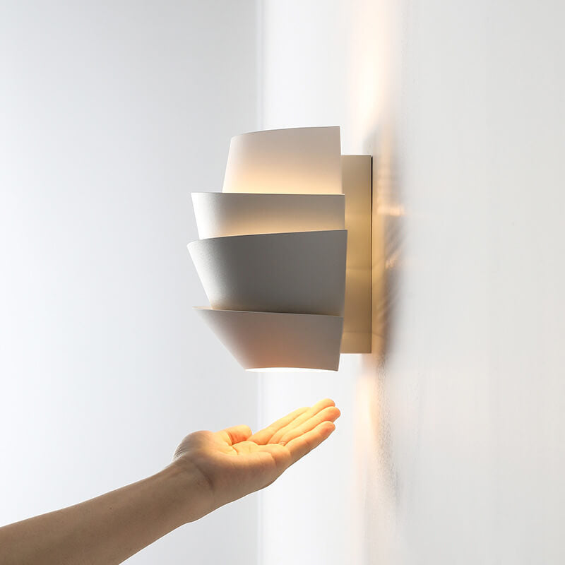 Taavita | Scandinavian Wall Lamp with Double Iron Light Points - Elegance and Functionality for Your Home