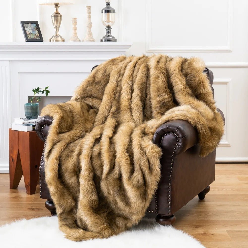 CozyNest Ultra-Soft Throw Blanket for Ultimate Relaxation 135x200 cm