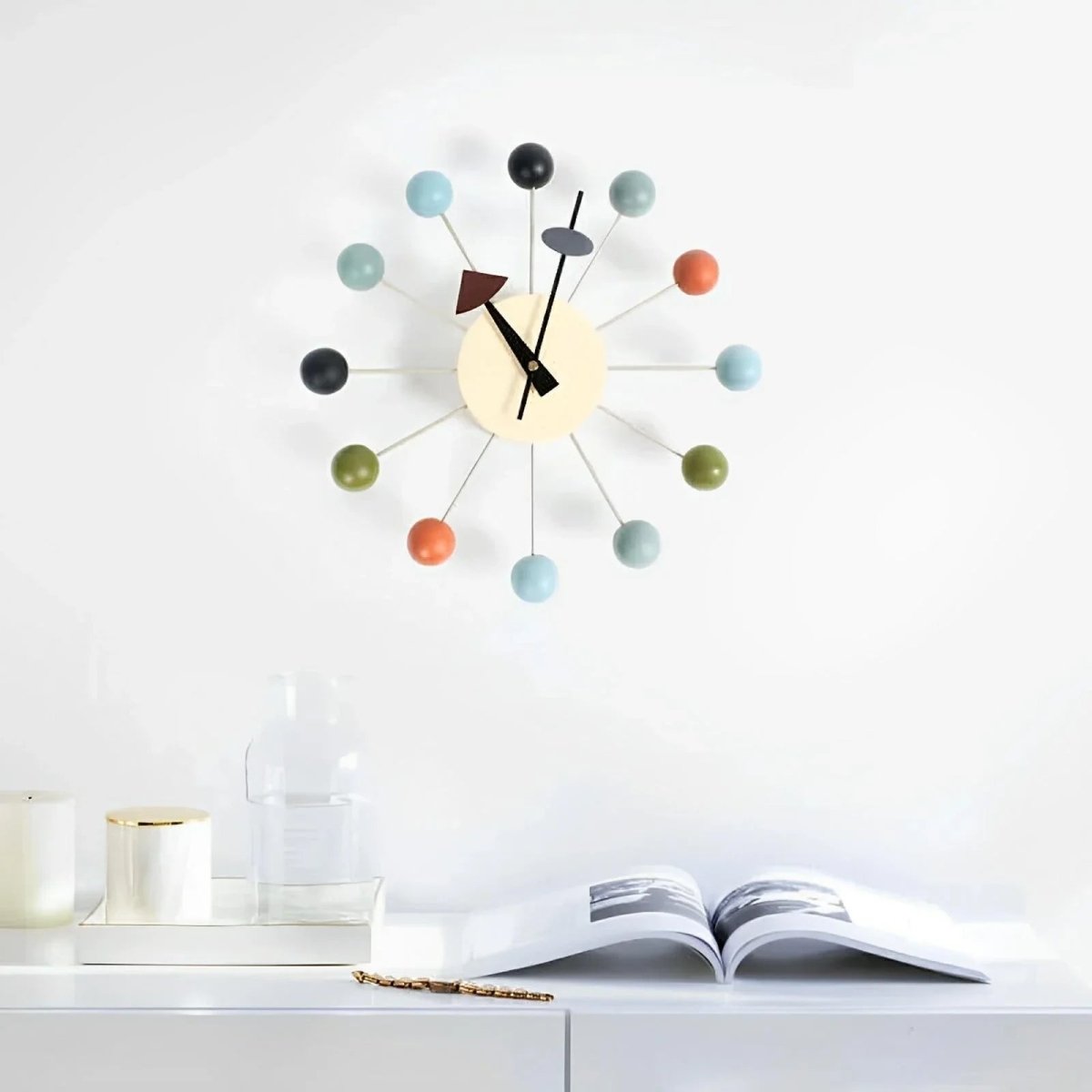 Radiant Sunburst Wall Clock with Silent Quartz Mechanism, 32 cm