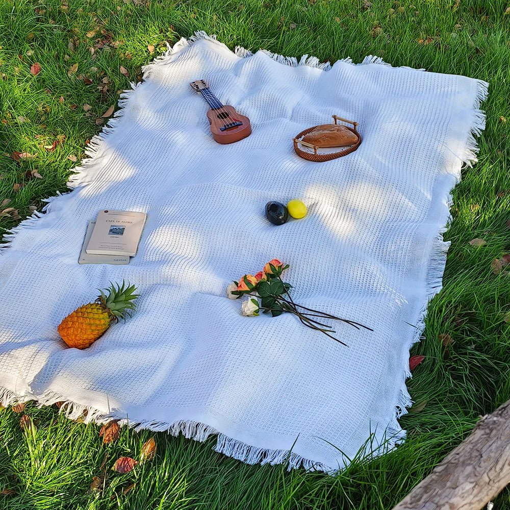 Boho Bliss Portable Picnic Blanket with Stylish Tassels