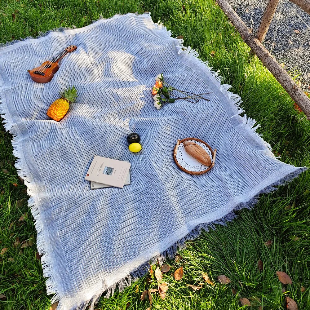 Boho Bliss Portable Picnic Blanket with Stylish Tassels