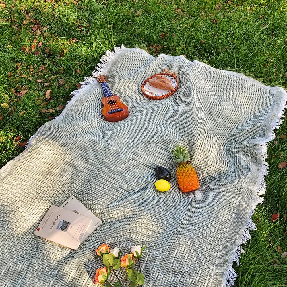 Boho Bliss Portable Picnic Blanket with Stylish Tassels