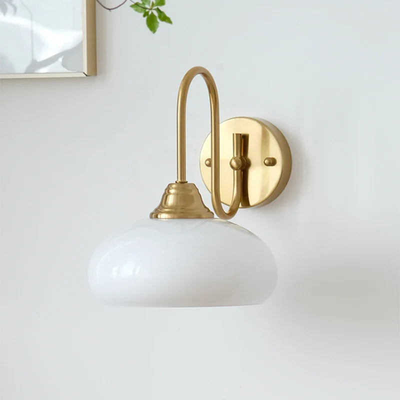 Taavita Wall Lamp in Retro Design