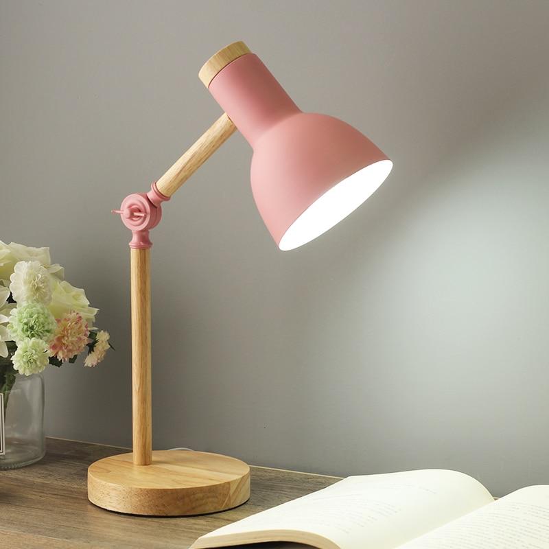 Contemporary Adjustable Desk Lamp in Scandinavian Style