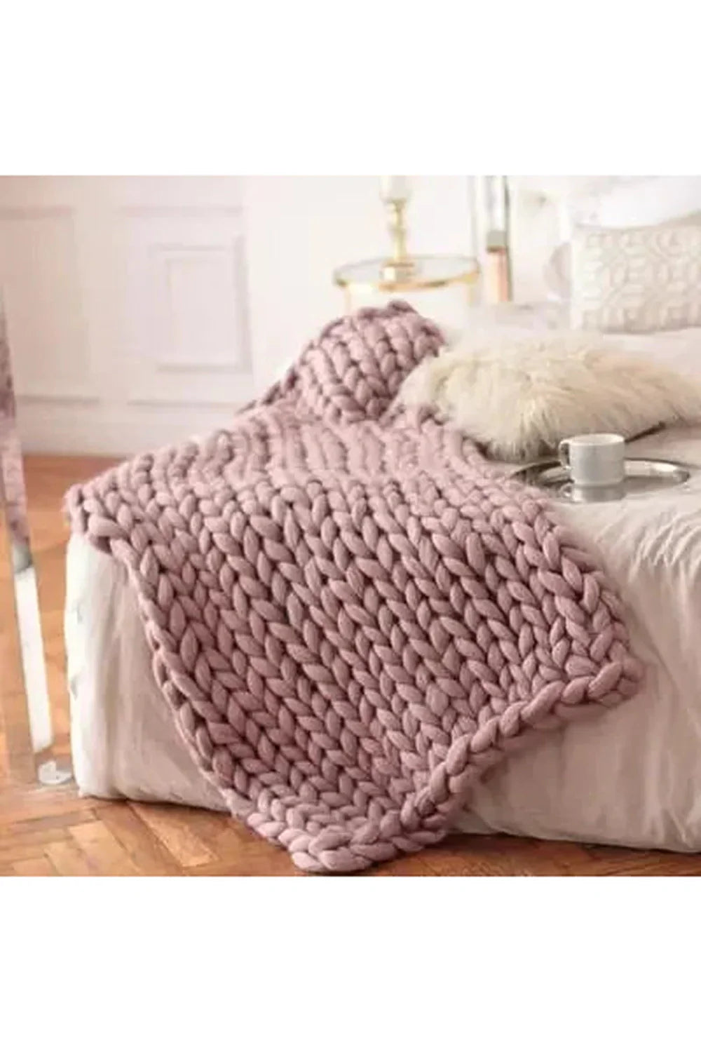 Chunky Knit Throw Blanket | Plush Softness | Cozy Warmth for Chilly Nights | Polyester