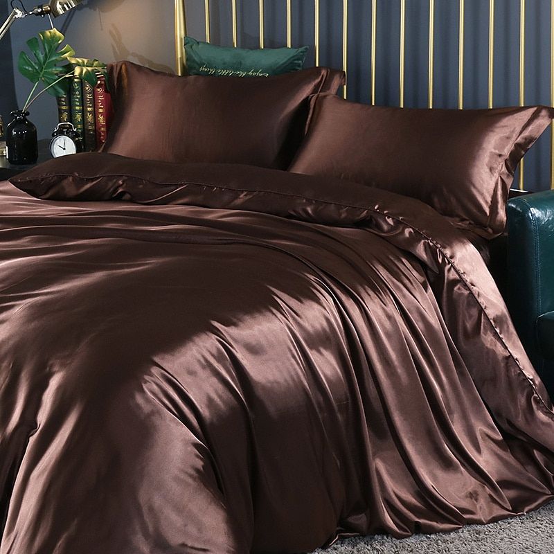 Natural Silk Bed Linen Set | Thermoregulating Comfort for Luxurious Sleep