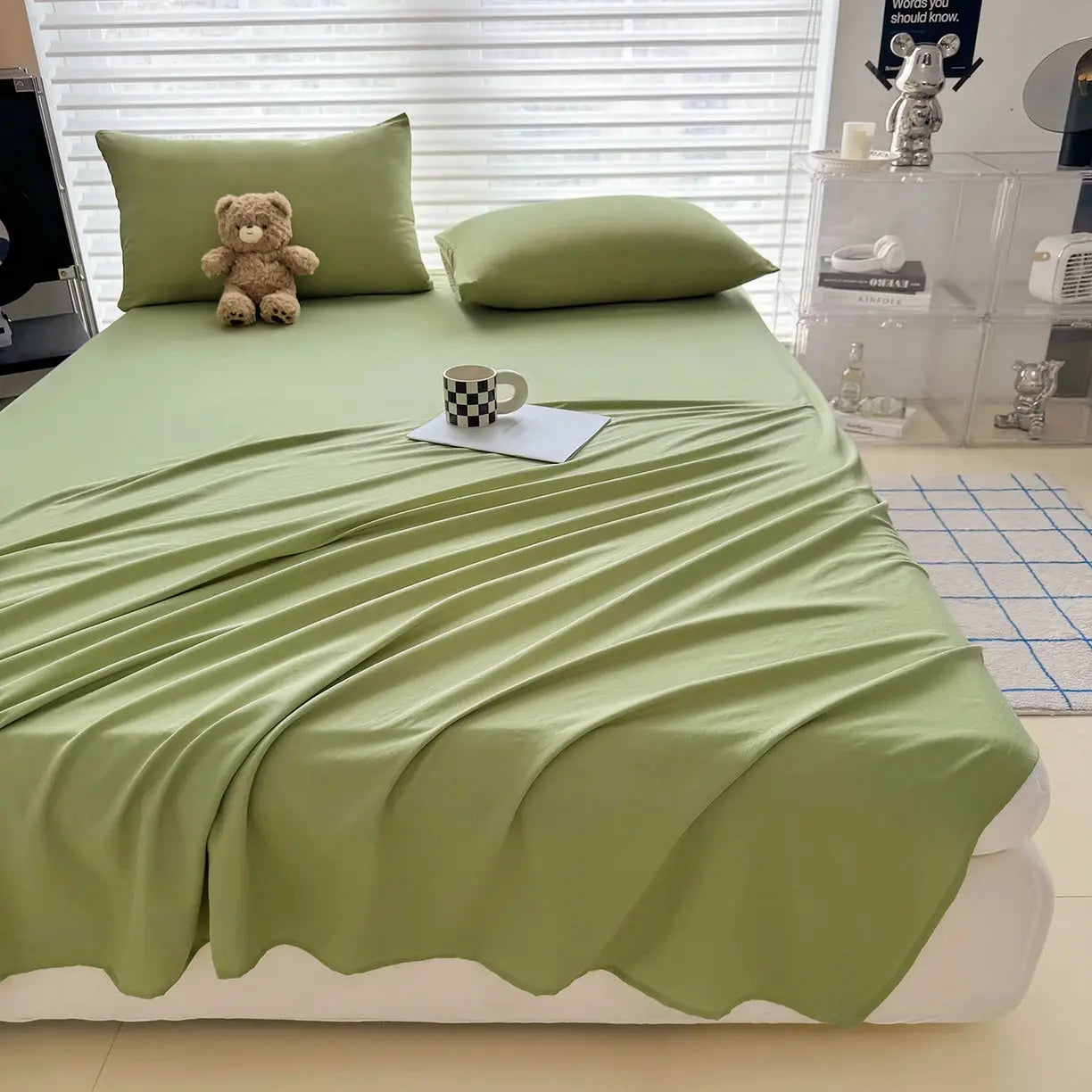 Soft Flat Bedsheet Set with 2 Pillowcases - Cozy Bedding for Any Bed Size