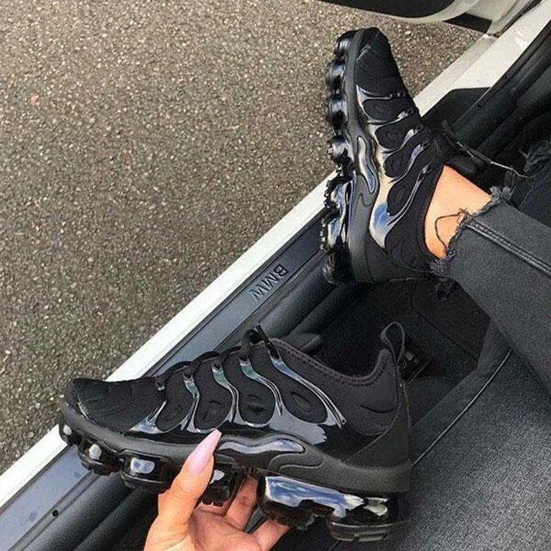 Breathable Mesh Sneakers for Year-Round Comfort and Versatility